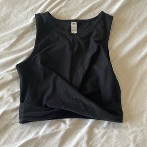 Cropped black athletic top
